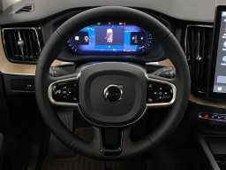 Volvo XC60 Plus B5 AWD 2026