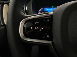 Volvo XC60 Plus B5 AWD 2026
