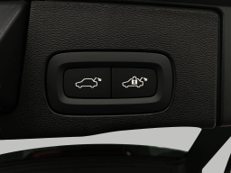 Volvo XC60 Plus B5 AWD 2026