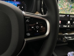 Volvo XC60 Plus B5 AWD 2026