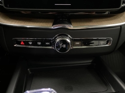 Volvo XC60 Plus B5 AWD 2026