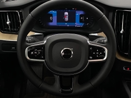 Volvo XC60 Plus B5 AWD 2026