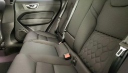 Volvo XC60 Plus B5 AWD 2026