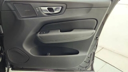 Volvo XC60 Plus B5 AWD 2026