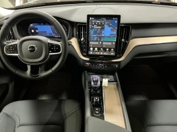 Volvo XC60 Plus B5 AWD 2026