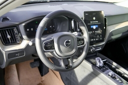 Volvo XC60 Plus B5 AWD 2026