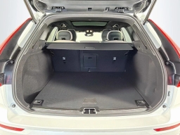 Volvo XC60 Plus B5 AWD 2026