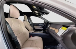Volvo XC60 Plus B5 AWD 2026