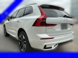 Volvo XC60 Plus B5 AWD 2026