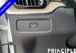 Volvo XC60 Plus B5 AWD 2026