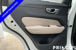 Volvo XC60 Plus B5 AWD 2026