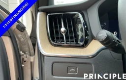 Volvo XC60 Plus B5 AWD 2026