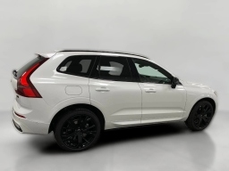 Volvo XC60 Ultra Black Edition B5 AWD 2026