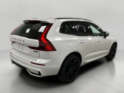 Volvo XC60 Ultra Black Edition B5 AWD 2026