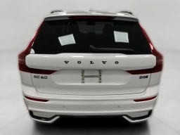 Volvo XC60 Ultra Black Edition B5 AWD 2026