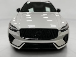 Volvo XC60 Ultra Black Edition B5 AWD 2026