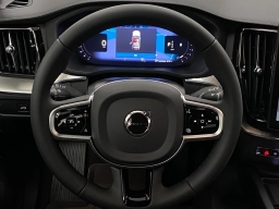 Volvo XC60 Ultra Black Edition B5 AWD 2026