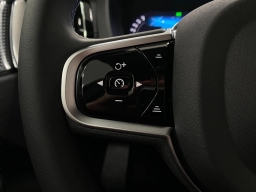 Volvo XC60 Ultra Black Edition B5 AWD 2026