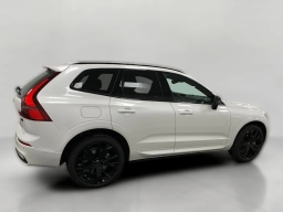 Volvo XC60 Ultra Black Edition B5 AWD 2026