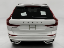Volvo XC60 Ultra Black Edition B5 AWD 2026