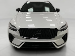 Volvo XC60 Ultra Black Edition B5 AWD 2026