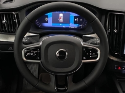 Volvo XC60 Ultra Black Edition B5 AWD 2026