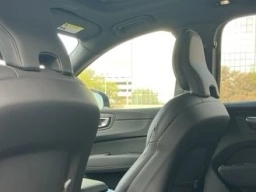 Volvo XC60 Ultra Black Edition B5 AWD 2026