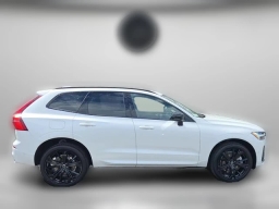 Volvo XC60 Ultra Black Edition B5 AWD 2026