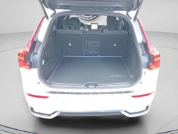 Volvo XC60 Ultra Black Edition B5 AWD 2026