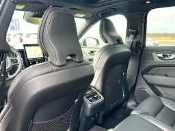 Volvo XC60 Ultra Black Edition B5 AWD 2026