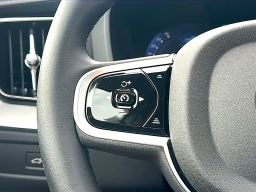 Volvo XC60 Ultra Black Edition B5 AWD 2026