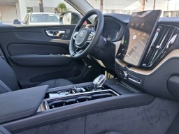 Volvo XC60 Core B5 AWD 2026