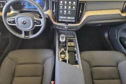 Volvo XC60 Core B5 AWD 2026