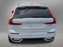 Volvo XC60 Core B5 AWD 2026