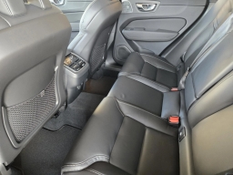 Volvo XC60 Ultra B5 AWD 2026