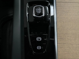 Volvo XC60 Ultra B5 AWD 2026