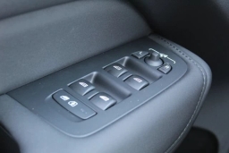 Volvo XC60 Ultra B5 AWD 2026