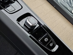 Volvo XC60 Ultra B5 AWD 2026