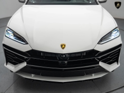 Lamborghini Urus SE AWD 2025