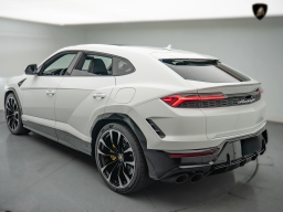 Lamborghini Urus SE AWD 2025