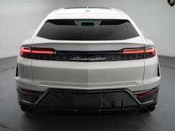 Lamborghini Urus SE AWD 2025