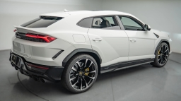 Lamborghini Urus SE AWD 2025