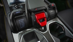 Lamborghini Urus SE AWD 2025