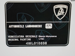 Lamborghini Urus SE AWD 2025