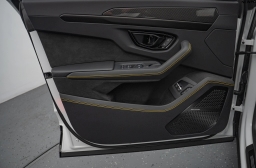 Lamborghini Urus SE AWD 2025