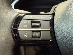 Acura Integra Base (CVT) CVT 2026 — side view