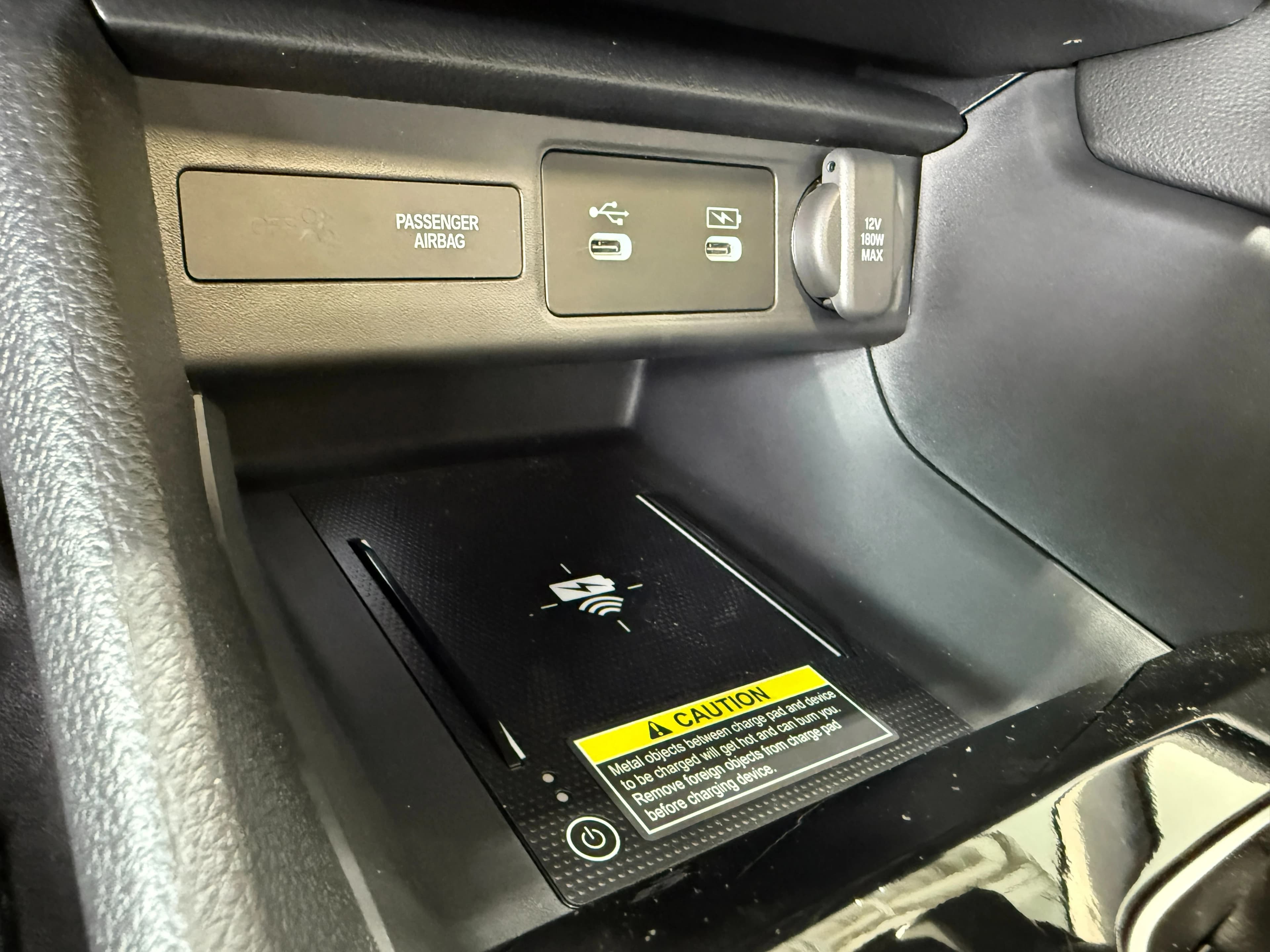 Acura Integra Base (CVT) CVT 2026 — side view