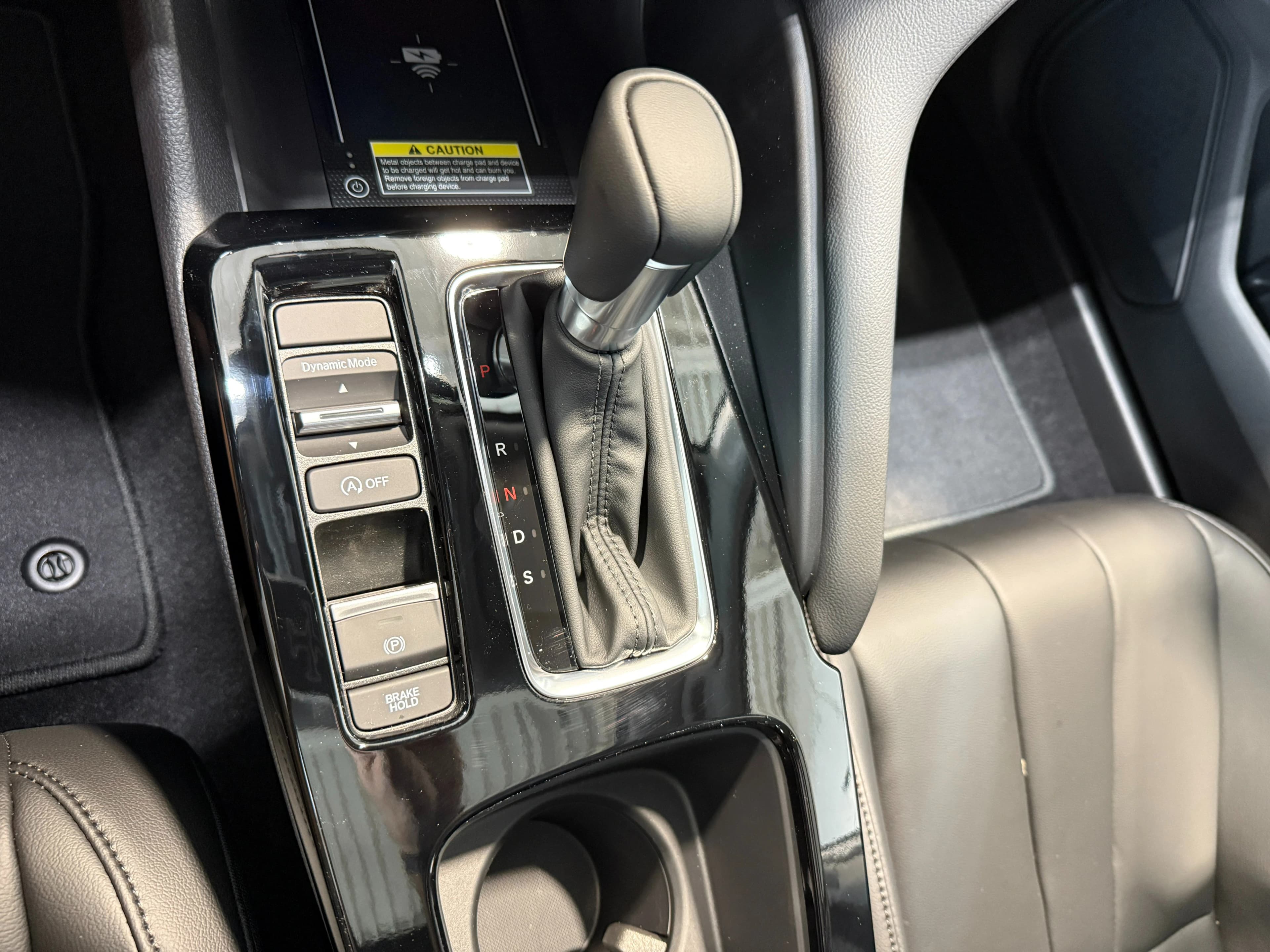 Acura Integra Base (CVT) CVT 2026 — side view