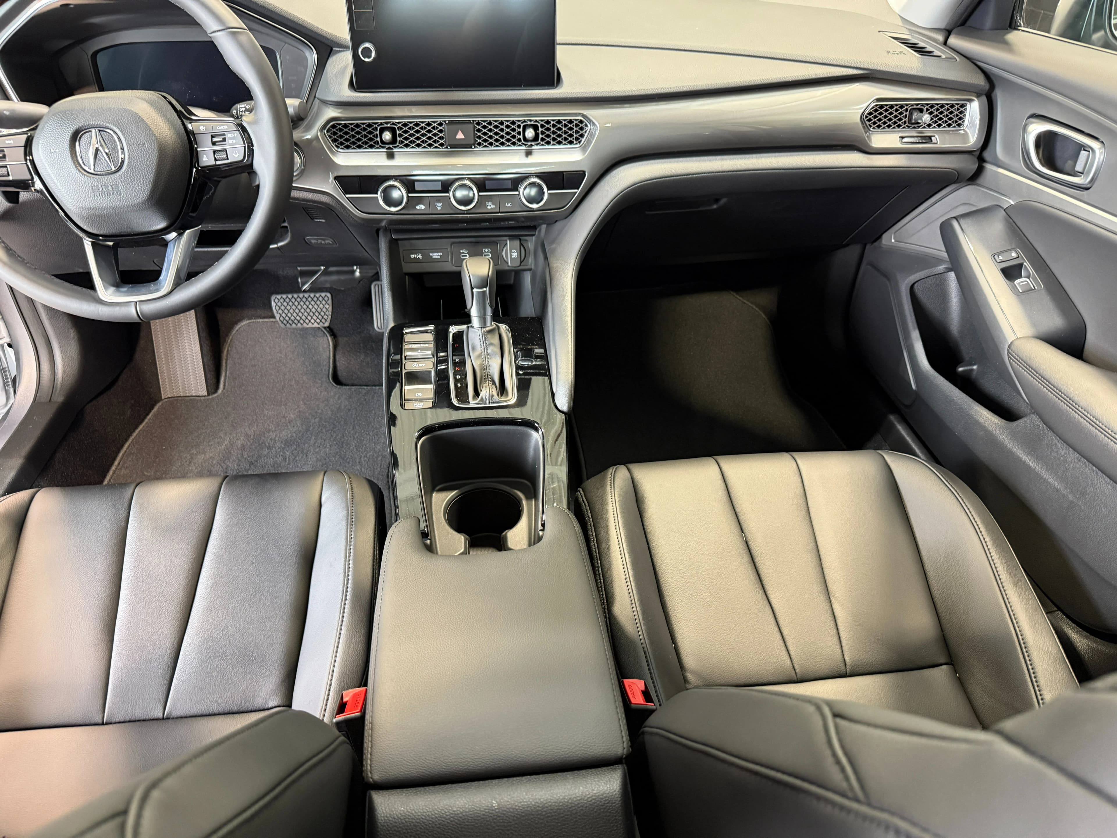 Acura Integra Base (CVT) CVT 2026 — side view