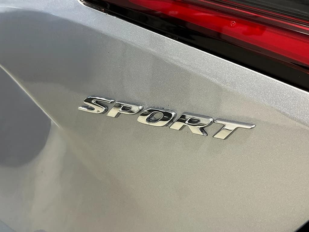 Honda Civic Hatchback Sport CVT 2026 — side view